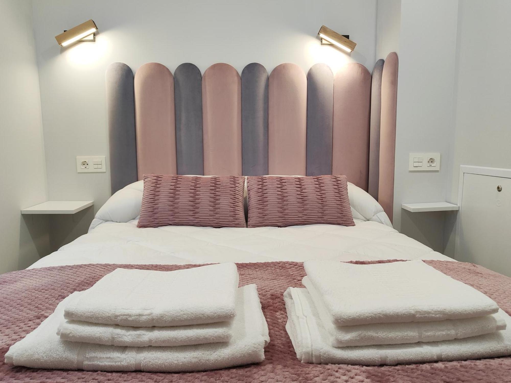 Apartamentos Centro Oviedo Caveda المظهر الخارجي الصورة